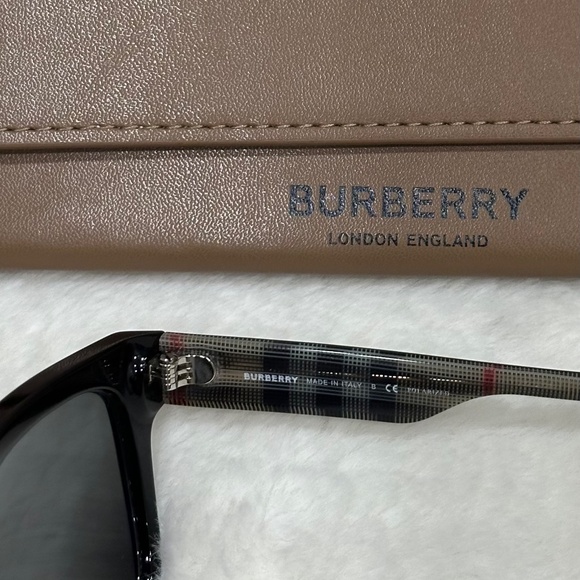 Burberry Black Unisex Sunglasses - Picture 7 of 8